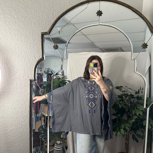 Johnny Was Embroidered Boho Poncho Top Gray Size Medium - Picture 3 of 5